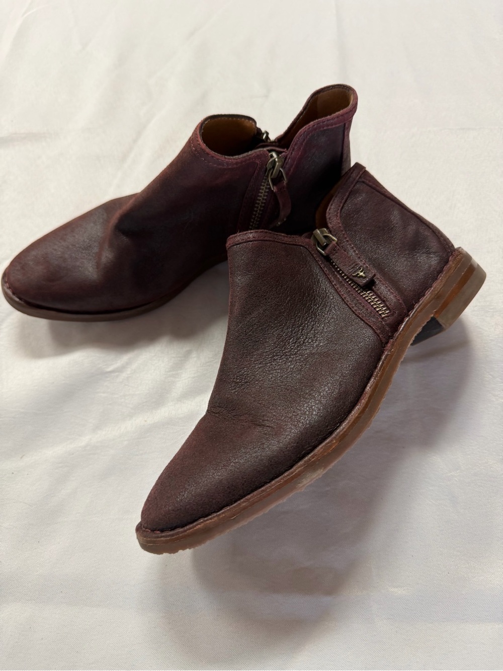 Trask Women's Chelsea Ankle Boots in Dark Burgundy/Wine - Nubuck Zip Side.